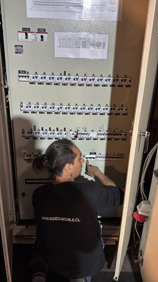 Mantención de tableros eléctricos para empresas en Santiago