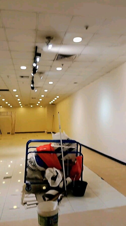 Tratamiento de juntas y nivelación de muros.