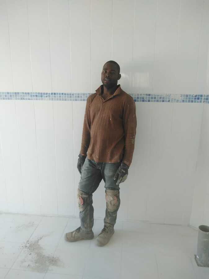 Yo terminando mi obra