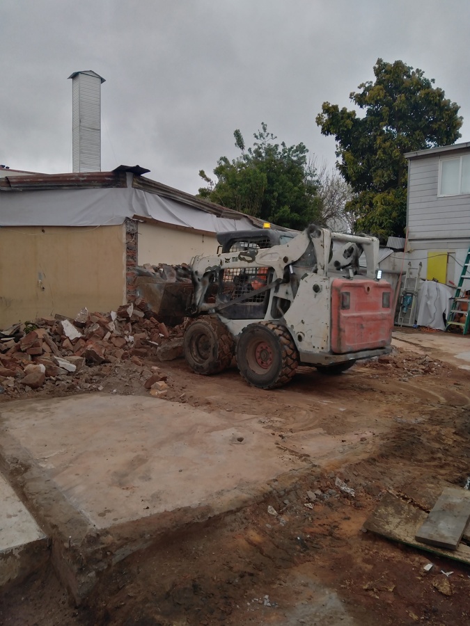 Demolición y retiro de escombros