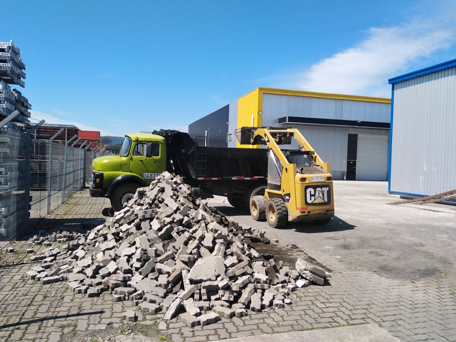 Demoliciones y retiro de escombros