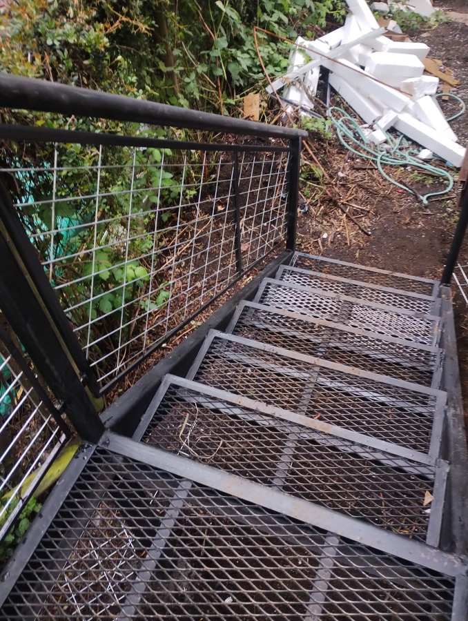 escalera metalica