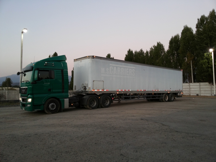 CAMION 100M3