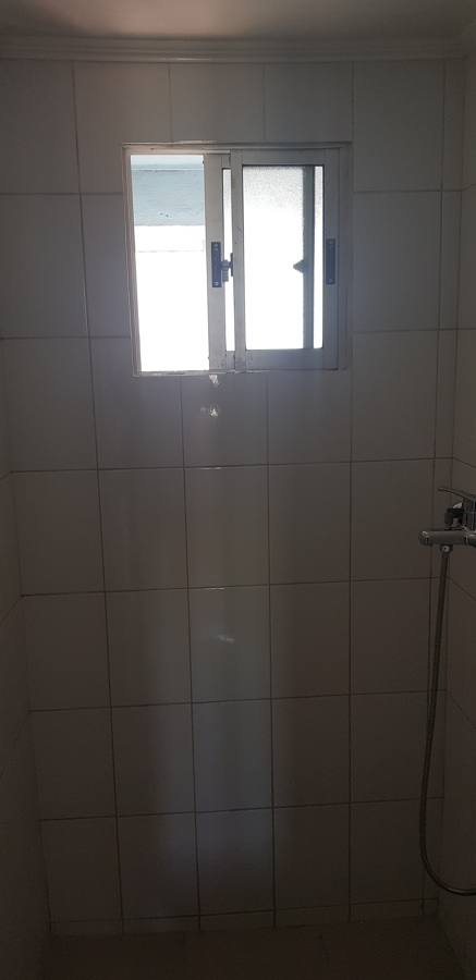 Ventana baño más ceramicas