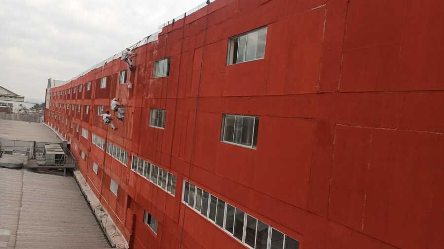 PINTURA DE FACHADA INTERIO CENTRO COMERCIAL