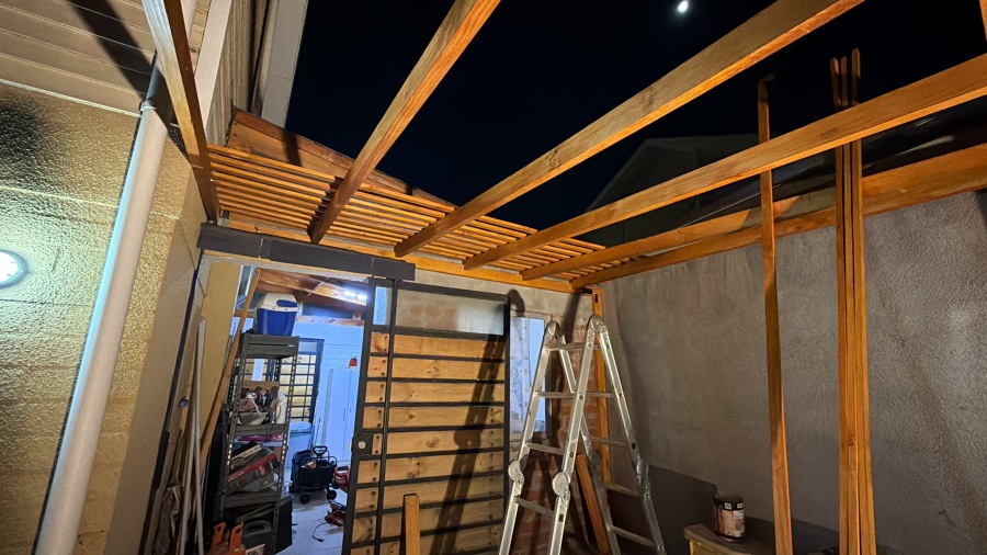 Envigado de 2x4 cobertizo