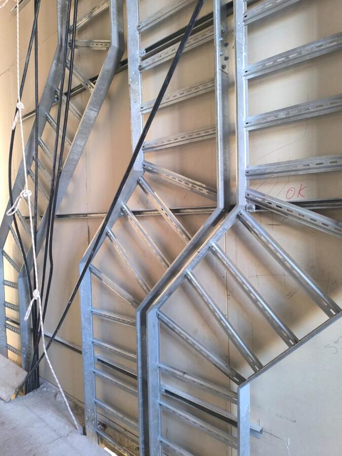 Canalización de escalerillas porta conductores