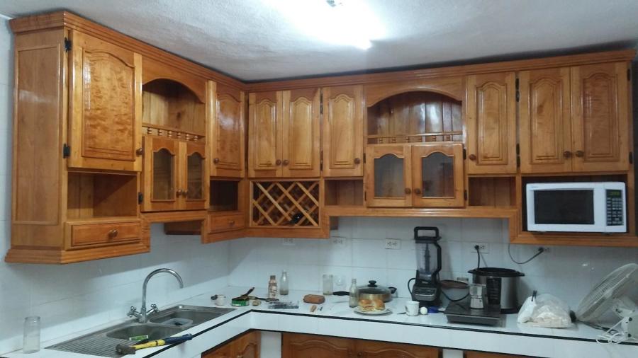 estante de cocina en cedro