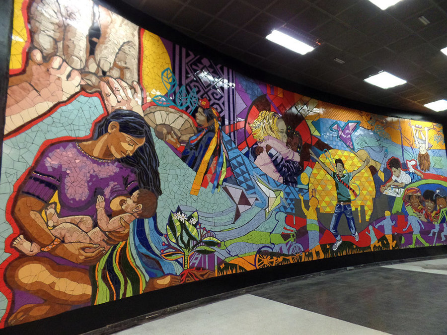 Mural mosaico estación Bellas artes