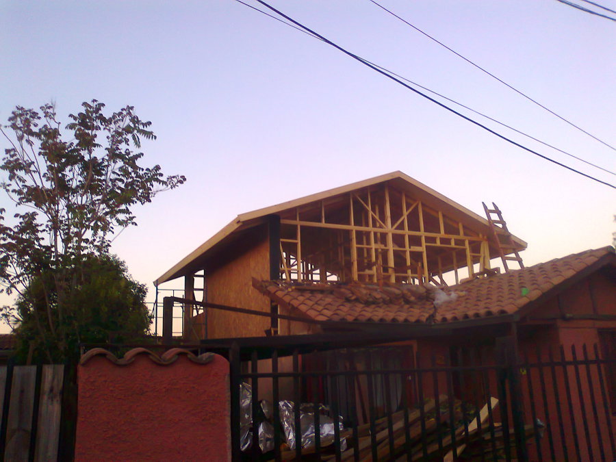 Construcción de Segundo Piso, estructura en Madera.