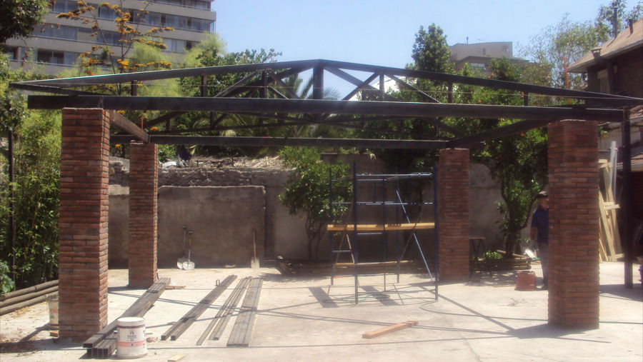 estructura mixta, albañilería y estructura metalica