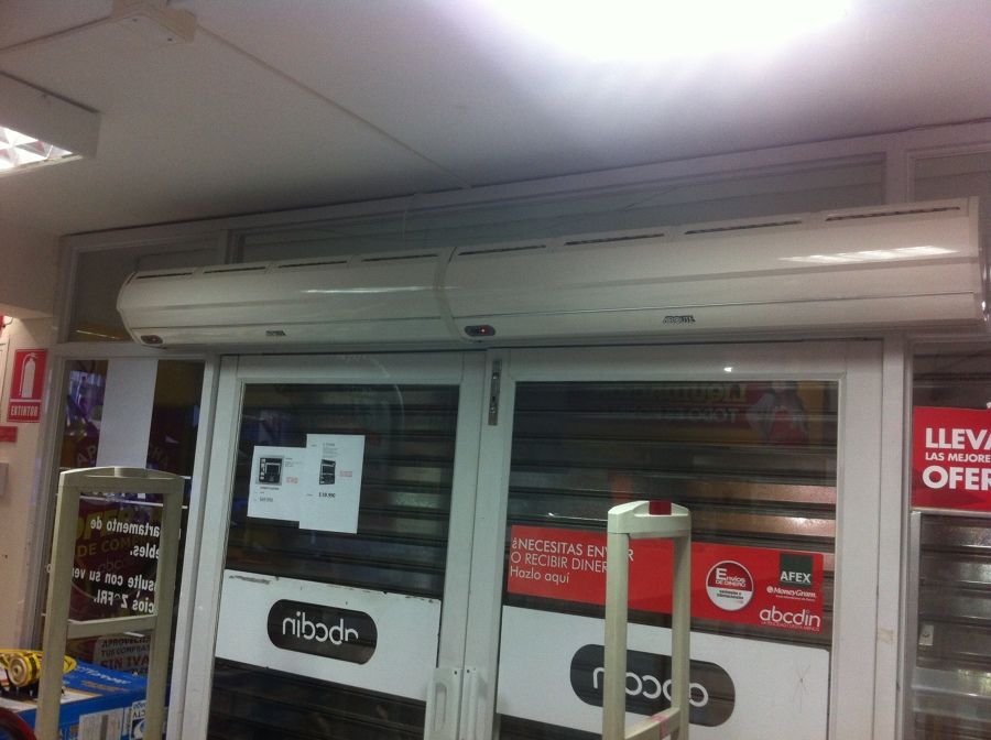 Instalación de cortinas de aire  