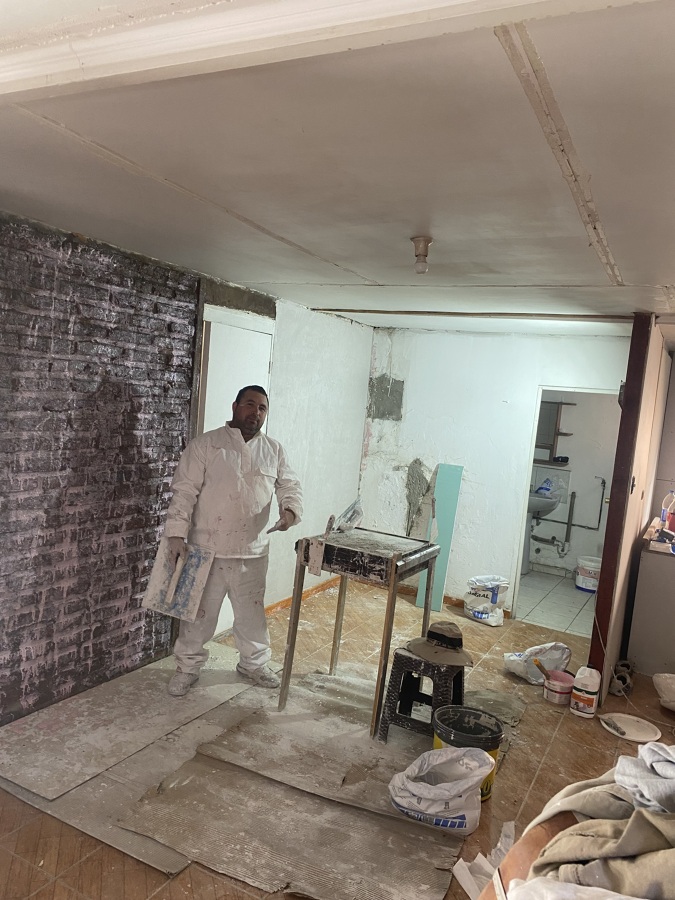 Alisado de pared en yeso