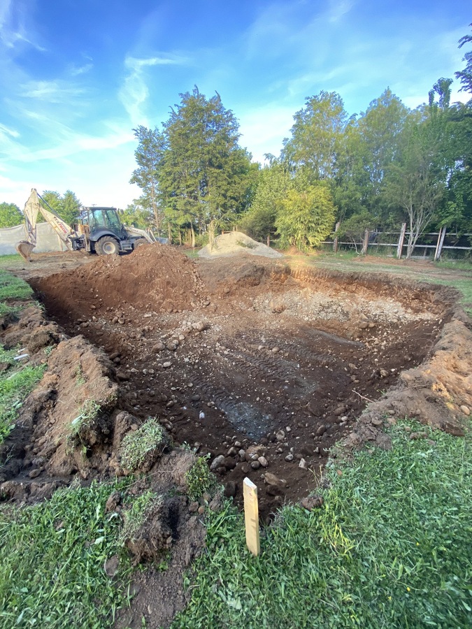 Construccion Piscina Hotel Family Suites