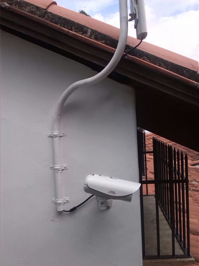 Instalacion de Camara de Vigilancia Exteriores HD
