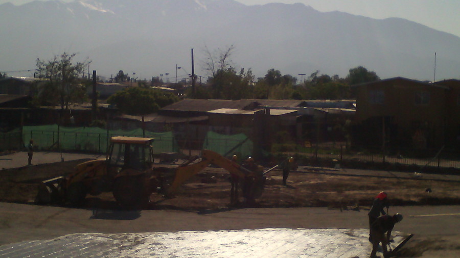 MOVIMIENTODE TIERRA PARQUE EL ROBLE LA PINTANA