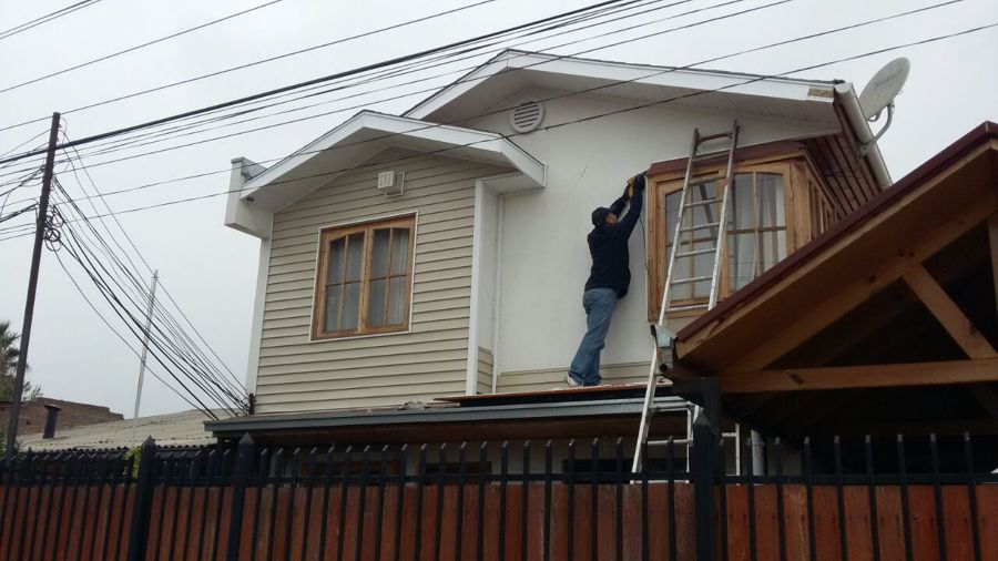 Foto Instalación de Siding de Madera, Fierros Y Mas . . . 175733