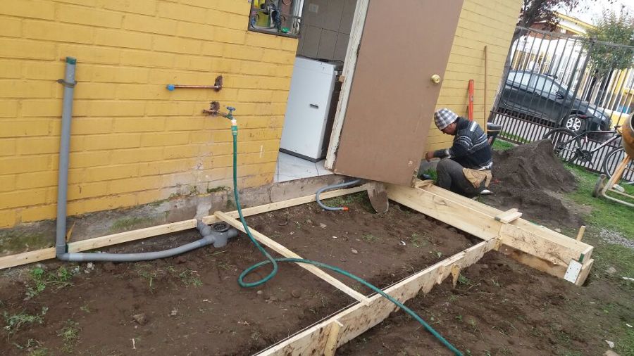 CONFECCION DE LOZA PARA INSTALAR LAVADORA Y SECADORA EN EL PATIO