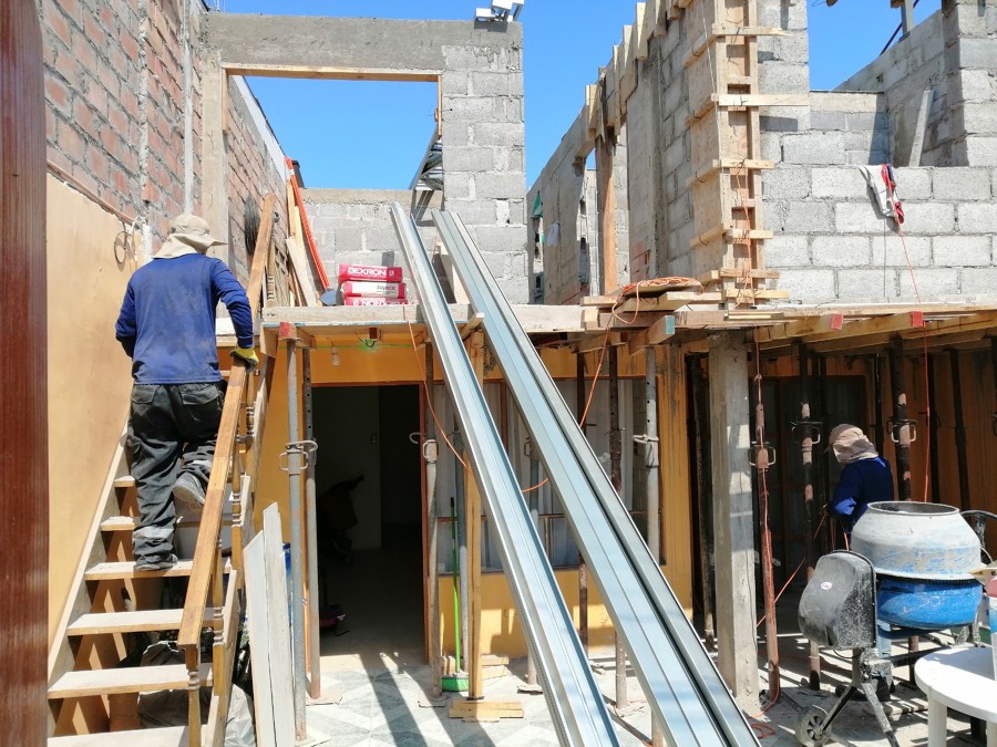 Inicio construcción de segundo piso