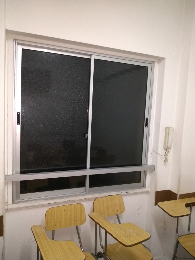 Ventana sala más barra