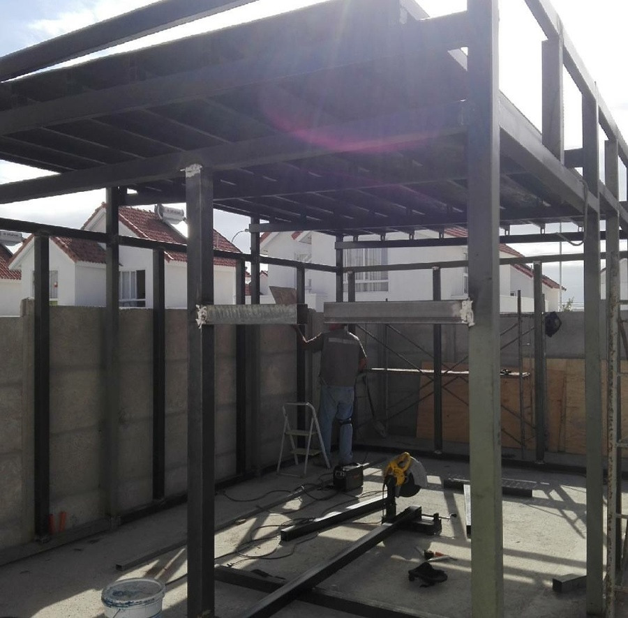 ESTRUCTURA METALICA PARA GYM