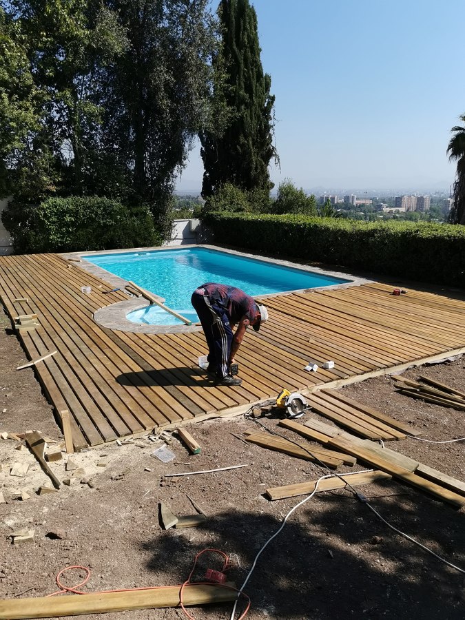 Deck madera para piscina