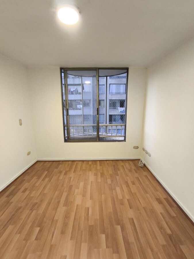 Pintura y cambio de piso flotante