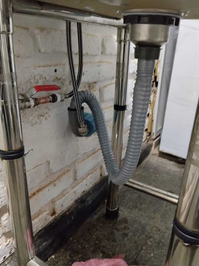Instalación de lavadero local comercial