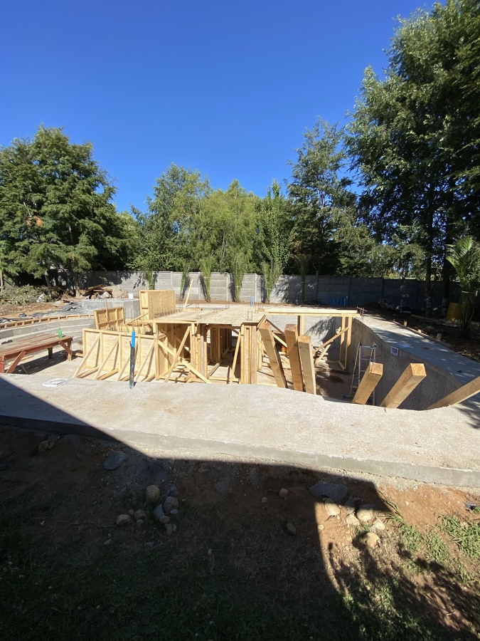 Construccion Piscina Hotel Family Suites