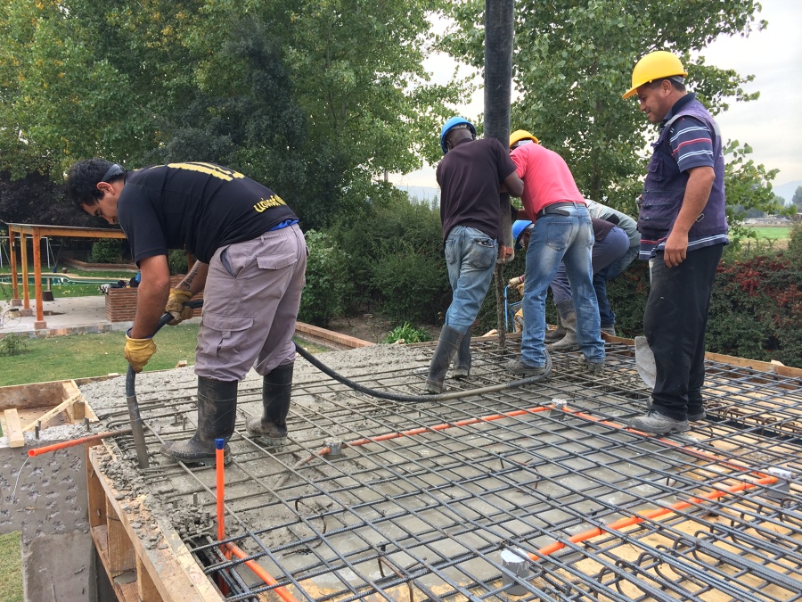 Foto: Hormigonado de Losa de Constructora Urfe Ltda. #96900 - Habitissimo