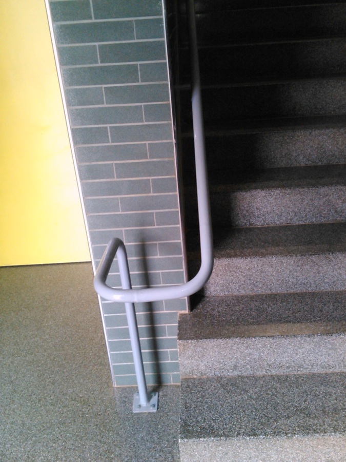 Barandas y escaleras metálicas
