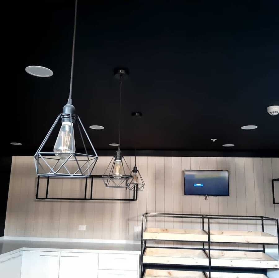 LOCAL BON BON AEROPUERTO T1