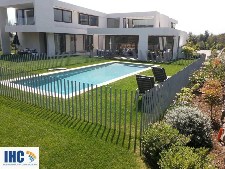 Rejas cierres perimetrales piscinas y portones entrada principal hogar