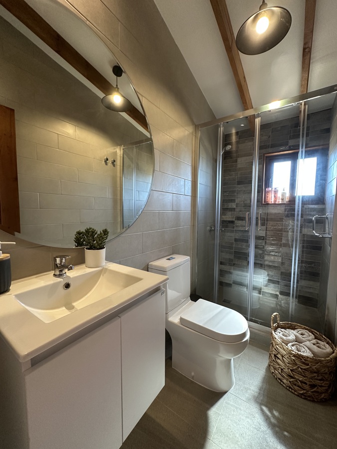 BAÑO CABAÑA ESTAQUILLA