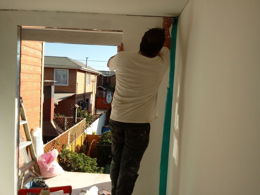 Comienzo pintura en habitación