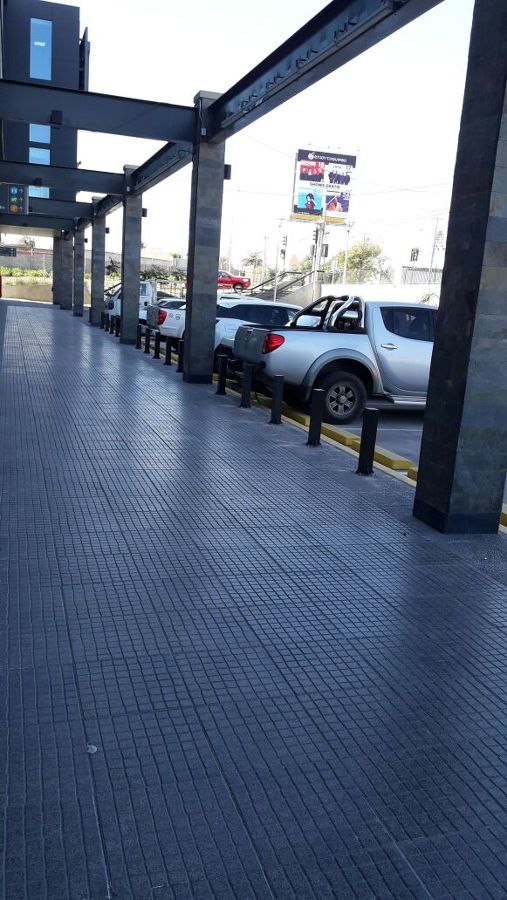 TRABAJOS  VARIOS MALL PASEO BALMACEDA