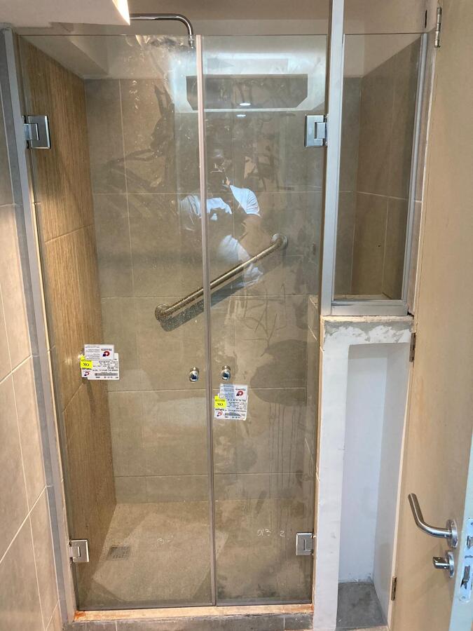 shower door en cristal templado