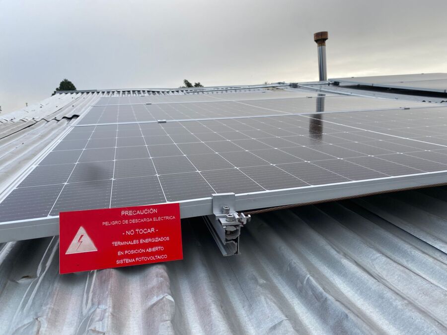 Proyecto 8kw hibrido 5kw baterías Palmilla