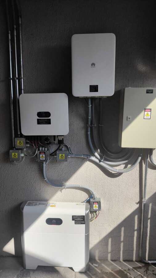 Proyecto 8kw hibrido 10kw baterías Rancagua las Torres
