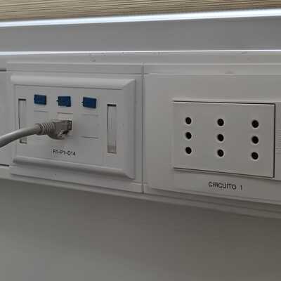 Puntos Eléctricos y Puntos de Red