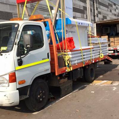 Traslado stand Entel