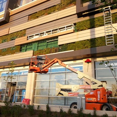 Instalación  soporte letreros Falabella, Homy, Cine. Mall Plaza Egaña