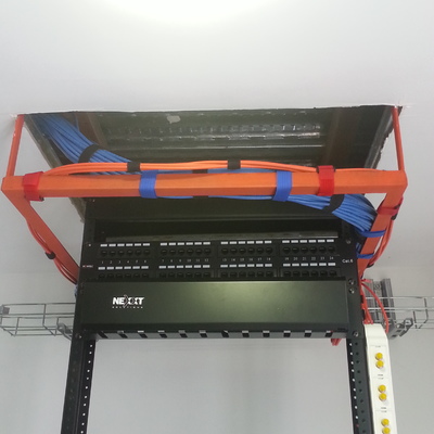 Rack de Piso 48u para Fibra Optica y UTP Sala de Video