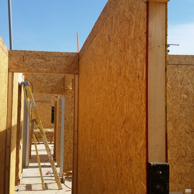 Muros interiores de paneles SIP