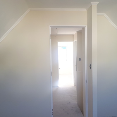 terminaciónes, pintura e instalación de cornisas.