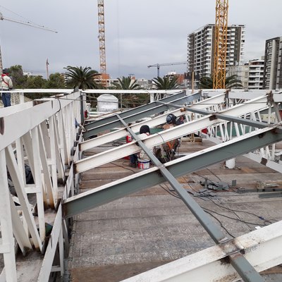 Inspección de soldadura en Techo de Estructura metalica