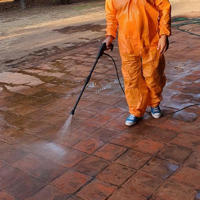 Lavado de pisos exterior