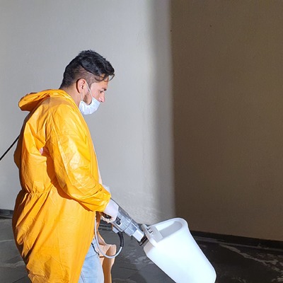 Limpieza de pisos pizarra