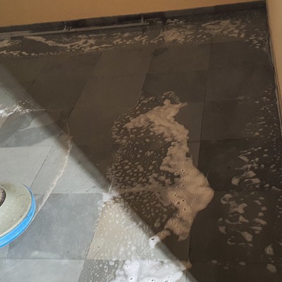 Limpieza de pisos pizarras