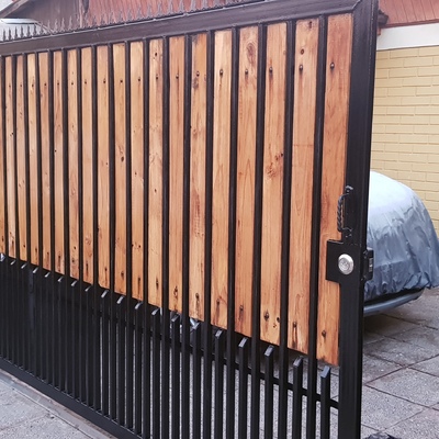 Reparación de portón y pinturas